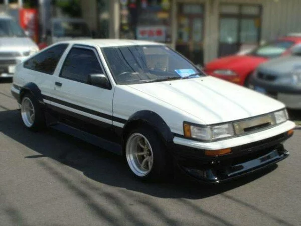 Toyota Levin AE86 600x450 Toyota Levin AE86 1983 1987