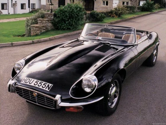 Jaguar E-Type (1971) 1